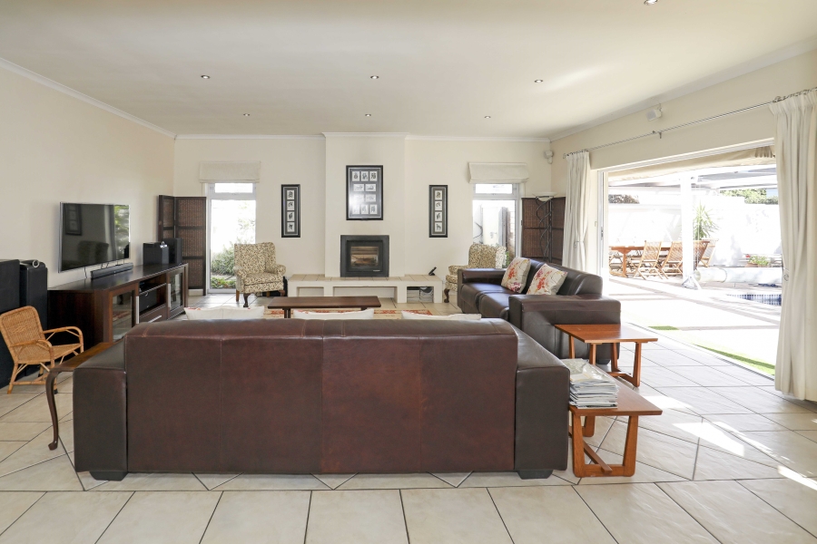 4 Bedroom Property for Sale in Claremont Western Cape